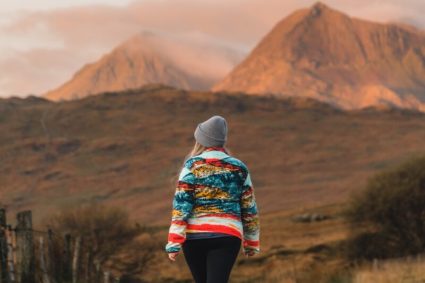 25 Unique and Thoughtful Gifts for Outdoorsy Women